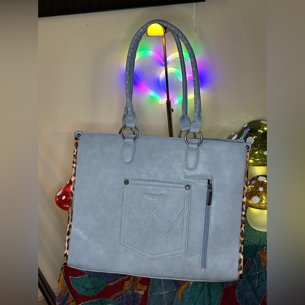 Wrangler Leopard Patchwork Print Concealed Carry … - image 2